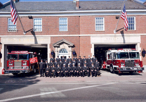 2010_company_photo.jpg